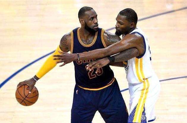 塔图姆单场50分创个人新高（塔图姆轰下50分刷新职业生涯新高）