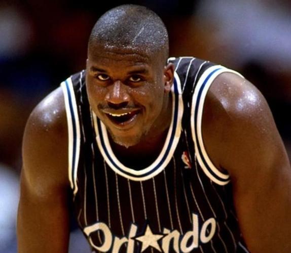 每体：已有不少后卫自荐租借巴萨，但巴萨觉得他们实力不够（每体：多名后卫愿租借投巴萨，俱乐部评估其能力仍不足）