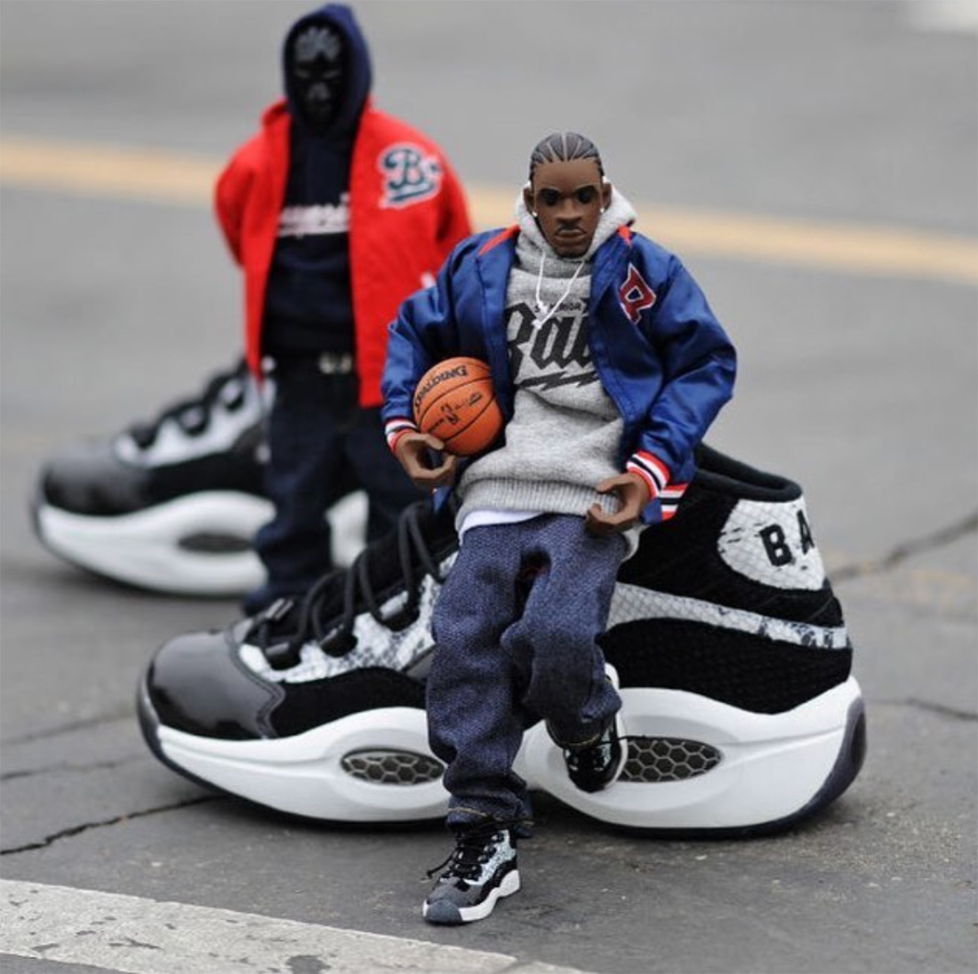 邮报：曼联正与纽卡争夺谢什科，为遵守PSR愿低价出售霍伊伦（邮报：曼联与纽卡竞逐谢什科，为符PSR或低价放走霍伊伦）