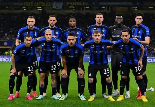 美记：快船拒绝了关于伦纳德、哈登、祖巴茨的交易报价（美媒：快船否决涉及伦纳德、哈登、祖巴茨的交易方案）