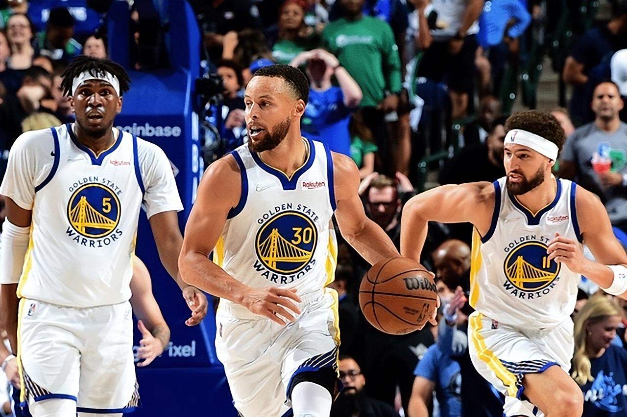 本泽马：阿隆索做不了什么，皇马球员要更多考虑团队而不是自我（本泽马：阿隆索可做有限，皇马球员应以团队为先而非自我）