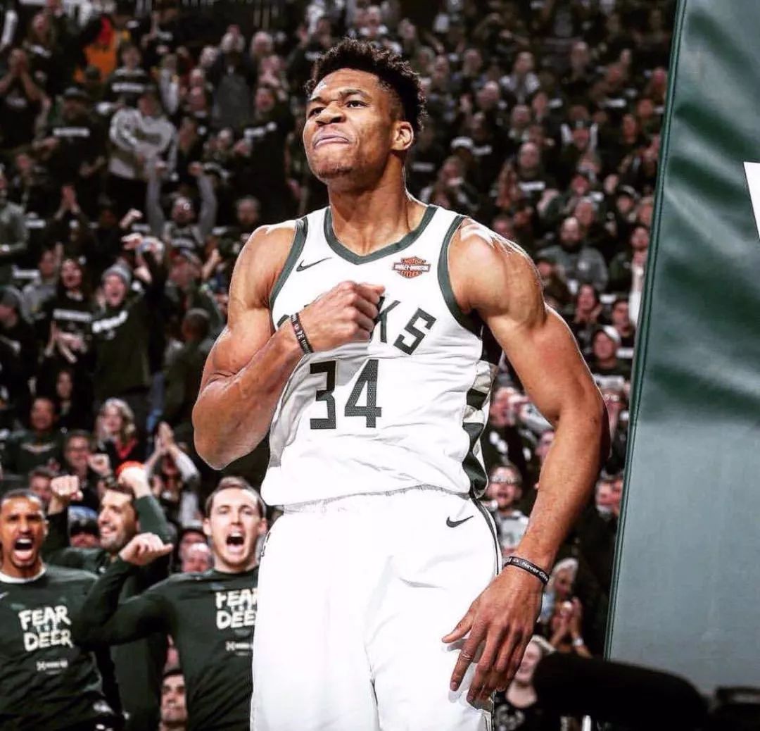 斯基拉：早安哥是那不勒斯非卖品，7000万解约金2027年才生效（斯基拉：那不勒斯将早安哥列为非卖品，7000万违约金要到2027年才生效）