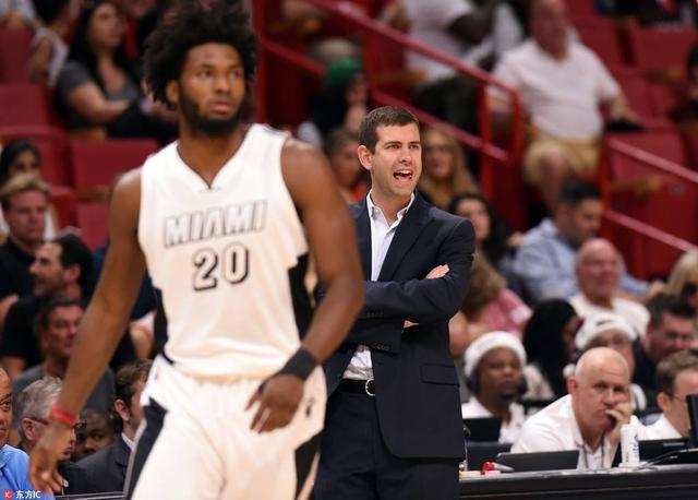 弗拉霍维奇晒龙珠悟空恢复照：手术很顺利，感谢大家（弗拉霍维奇用龙珠悟空照报平安：手术成功，感谢大家）