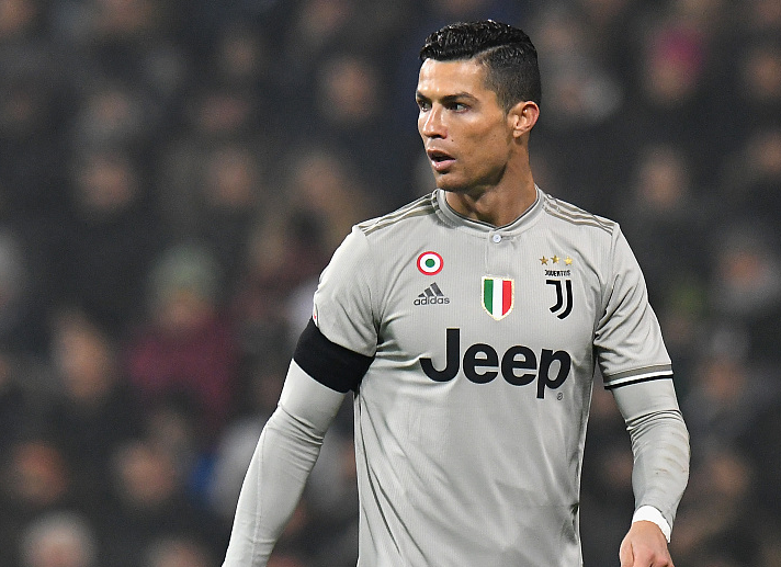 张耀坤：年轻人想踢上中超不易；现在的青训太功利忽略基本功（张耀坤：年轻球员跻身中超不易，当前青训过于功利忽视基本功）