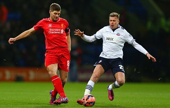 图片报：多特后防线出现危机，将面临安东和安塞尔米诺缺阵（图片报：多特防线告急，安东与安塞尔米诺将缺席）