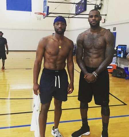 萨索洛主场迎战佛罗伦萨，保级无忧对决深陷泥潭（萨索洛主场战佛罗伦萨：一方保级无虞，一方深陷泥潭）