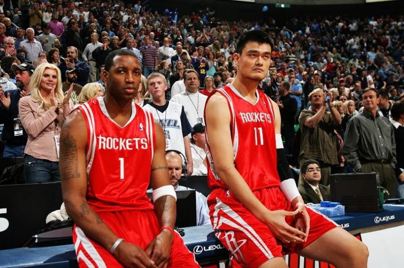 山东男篮胜北京队，许利民不满球员表现称暴露问题有帮助（山东男篮击败北京，许利民仍不满球员表现：暴露问题也是好事）