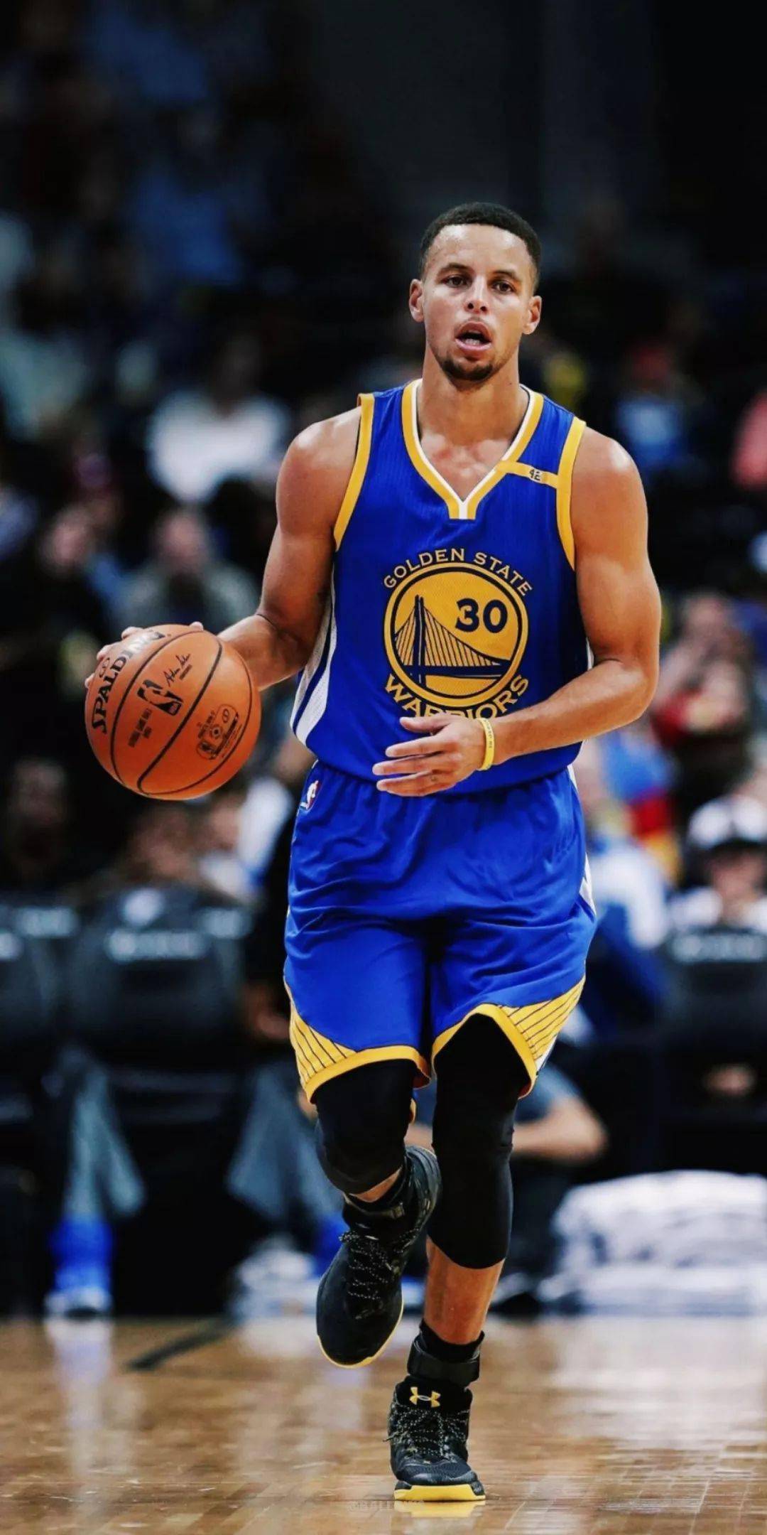 足球国足球员留洋传闻不断，多支球队有意引进（多队有意引进国足球员，留洋传闻持续升温）