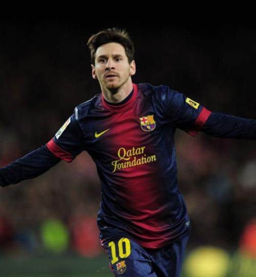 阿斯预测巴萨vs布鲁日首发：莱万领衔，拉什福德替补（阿斯报预测巴萨战布鲁日首发：莱万压阵，拉什福德替补待命）