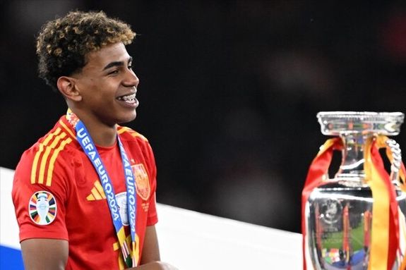 怎么了？里夫斯近两战场均13分6板5.5助 三项命中率28／33／67%（里夫斯近两场效率下滑：场均13分6板5.5助，三项命中率仅28／33／67%）