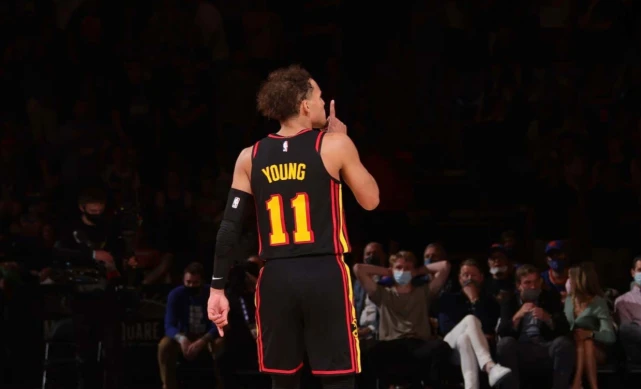 尴尬！松岛辉空效仿王楚钦，倒地爆冲失败，专属王之爆冲（尴尬一幕：松岛辉空模仿王楚钦“王之爆冲”倒地失败，这动作果然是专属）