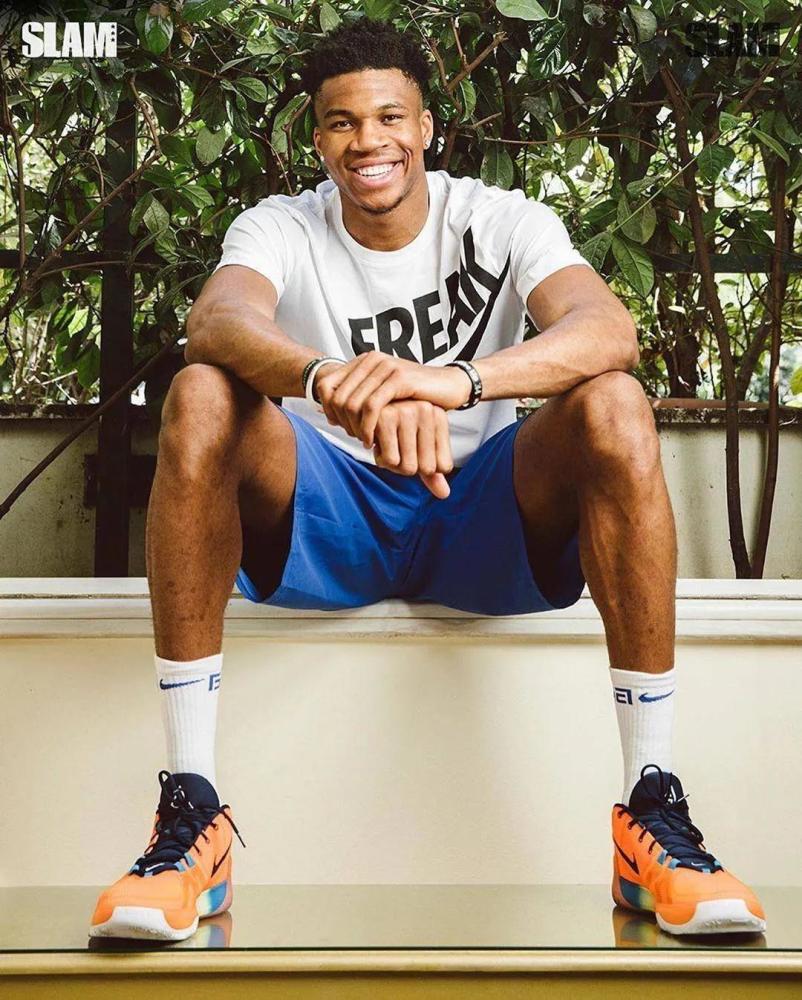 姆巴佩西甲生涯前50场47球，仅次于C罗（姆巴佩西甲前50战斩获47球，火力仅逊C罗）