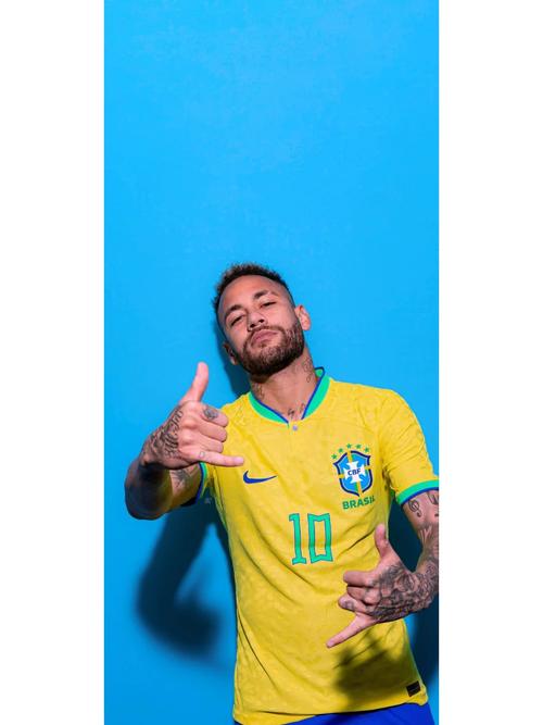 TA：非洲杯前在利物浦还有4场比赛，萨拉赫希望证明自己（TA：非洲杯开赛前萨拉赫仍有4场利物浦比赛，盼用表现说话）