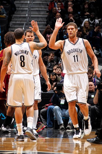 FC首尔官方：我们向球迷致歉，亚冠战绩低迷理应接受批评（FC首尔发布声明：就亚冠表现不佳向球迷致歉，坦承应当接受批评）